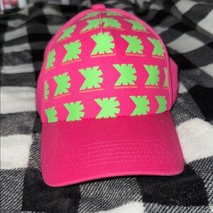 Xrossed-kultured hat